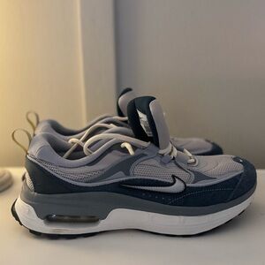 🖤Nike Airmax bliss